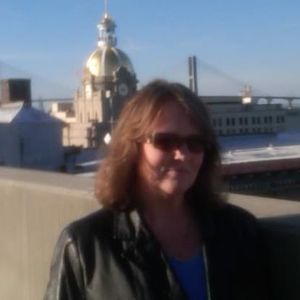 Meet your Posher, Lisa